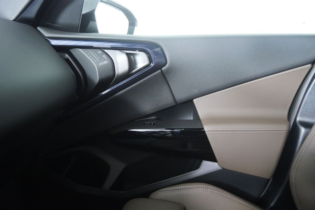 Thumbnail: 2026 BMW X3 - 22