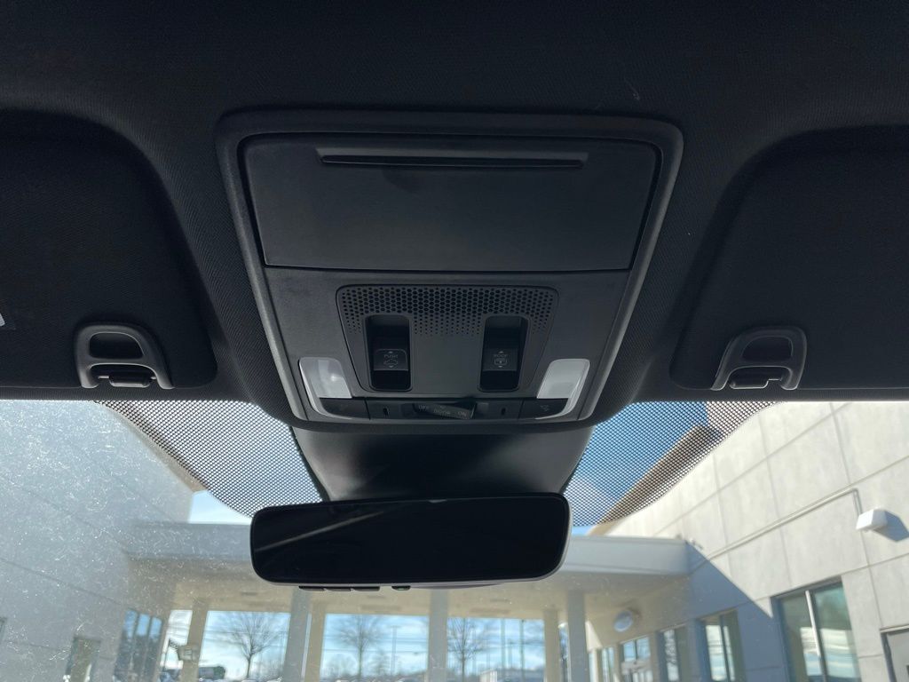 Thumbnail: 2025 Honda Pilot - 16