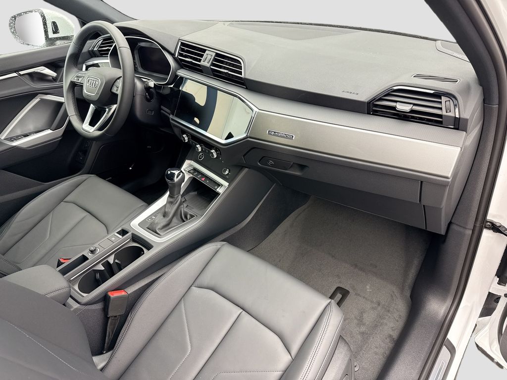 Thumbnail: 2025 Audi Q3 - 15