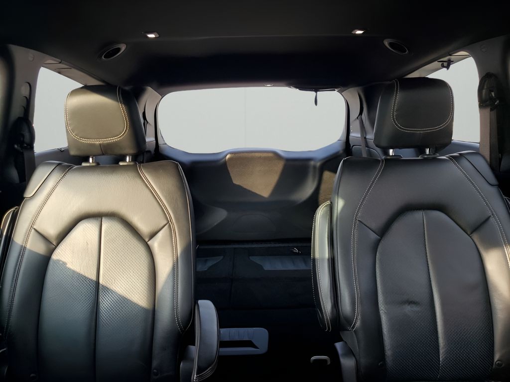 Used Car 2019 Chrysler Pacifica  Touring L Plus For Sale Under $20,000 In Austin, Texas