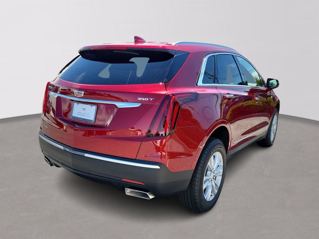 2025 Cadillac XT5 Luxury 4