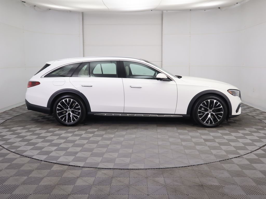 Thumbnail: 2026 Mercedes-Benz E-Class - 4