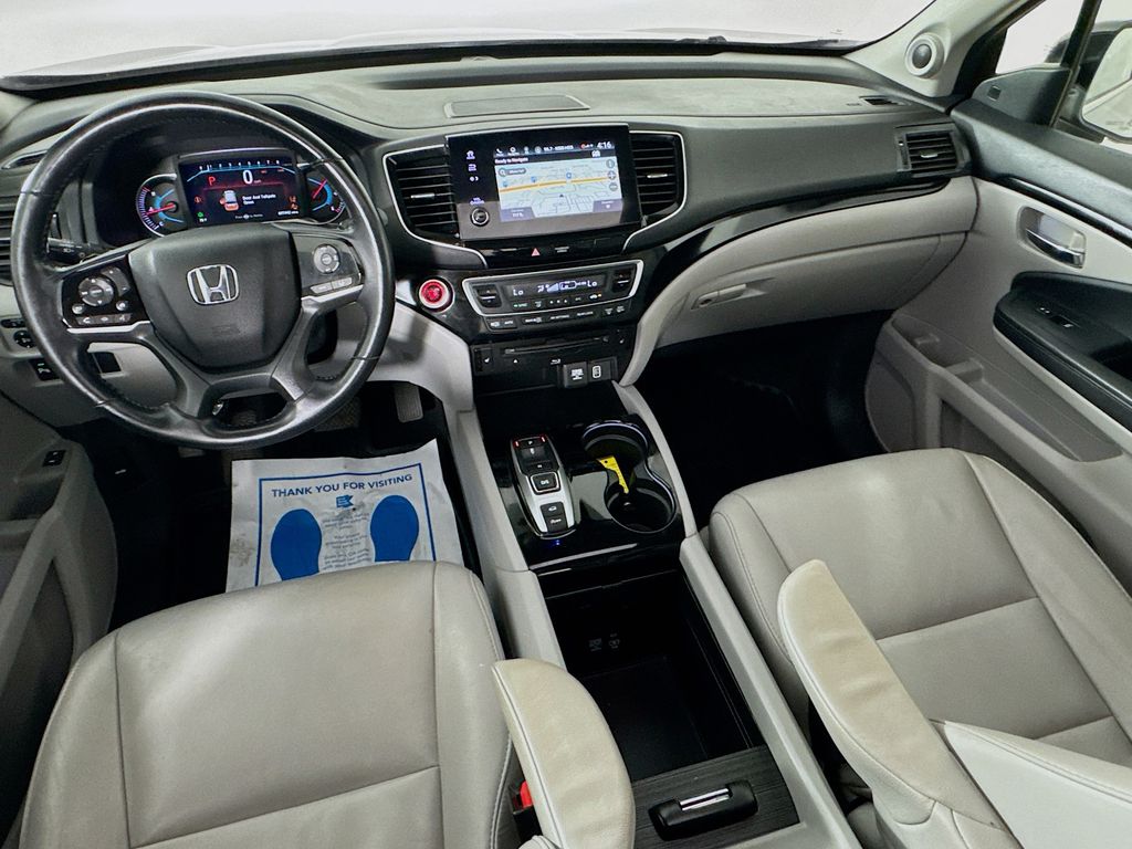 Used Car 2022 Honda Pilot  Touring For Sale Under $30,000 In Austin, Texas