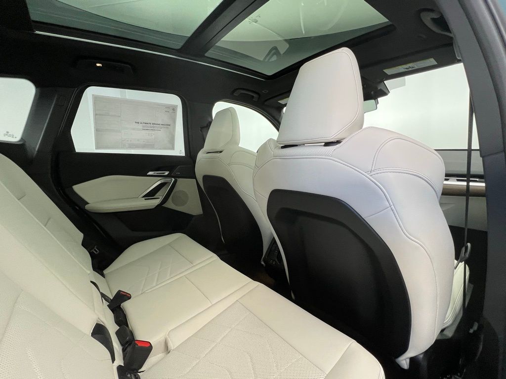 Thumbnail: 2026 BMW X1 - 8