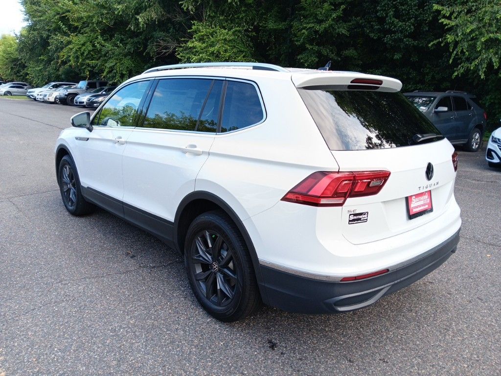 2024 Volkswagen Tiguan 2.0T SE 3