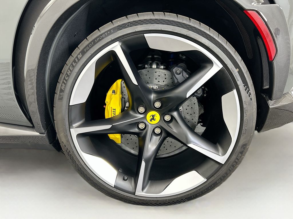 Thumbnail: 2025 Ferrari  - 31