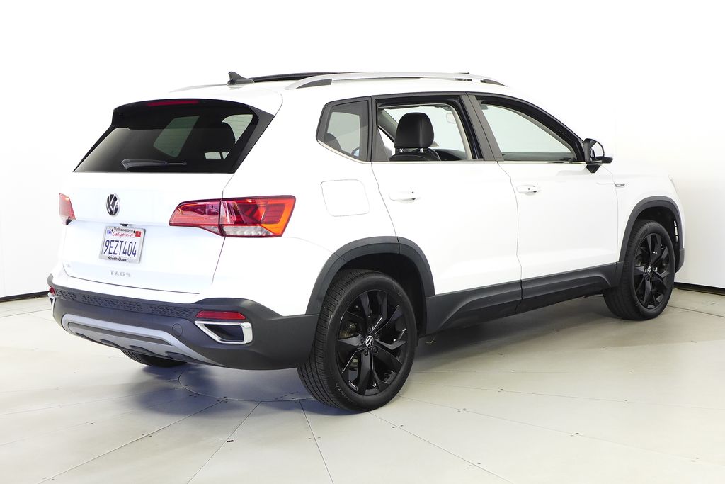 Thumbnail: 2023 Volkswagen Taos - 7