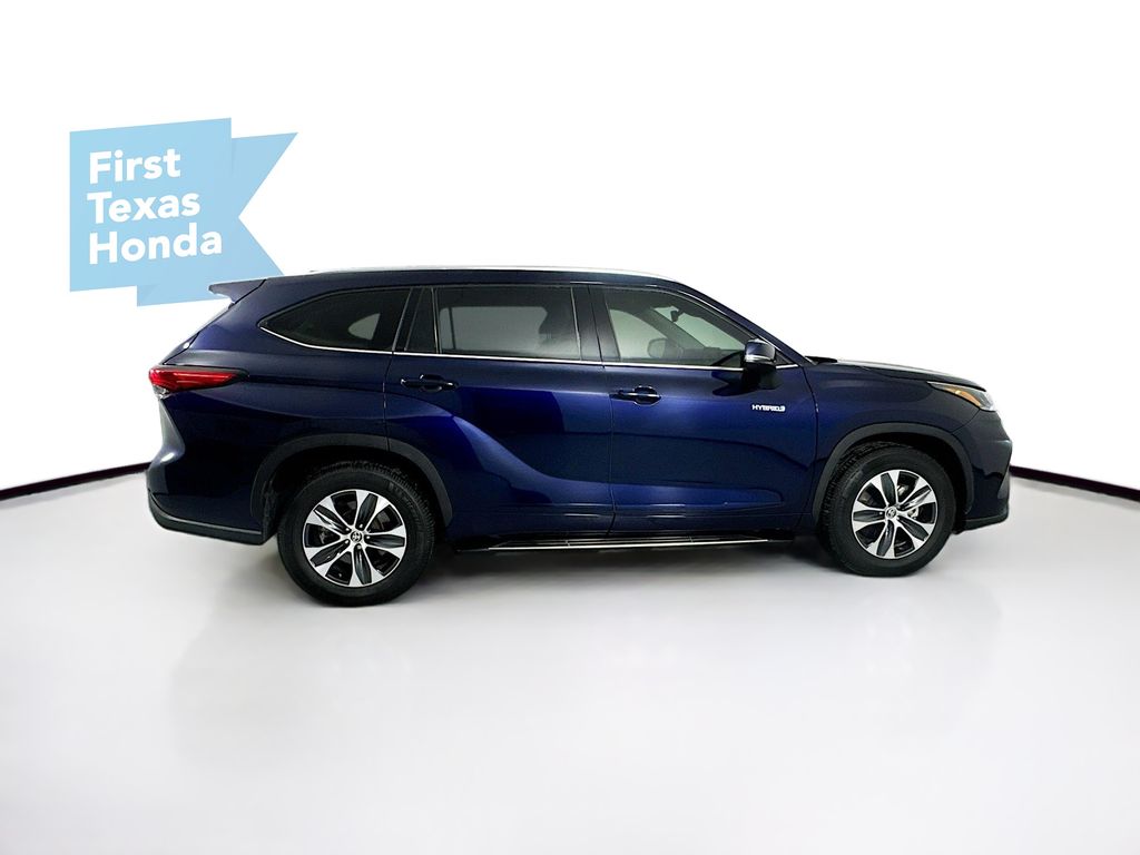 2021 Toyota Highlander Hybrid XLE photo