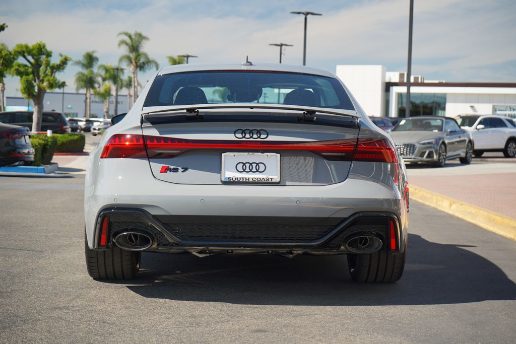 2024 Audi RS 7 4.0T Performance 6