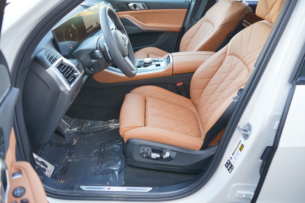 Thumbnail: 2026 BMW X5 - 10