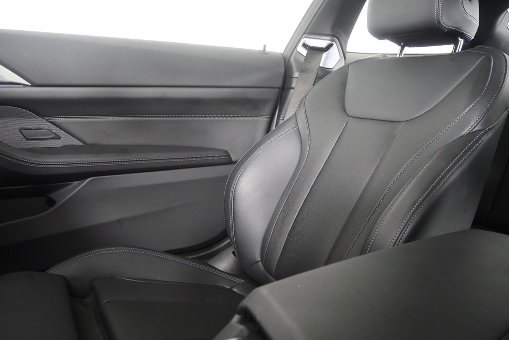 Thumbnail: 2026 BMW 4 Series - 21