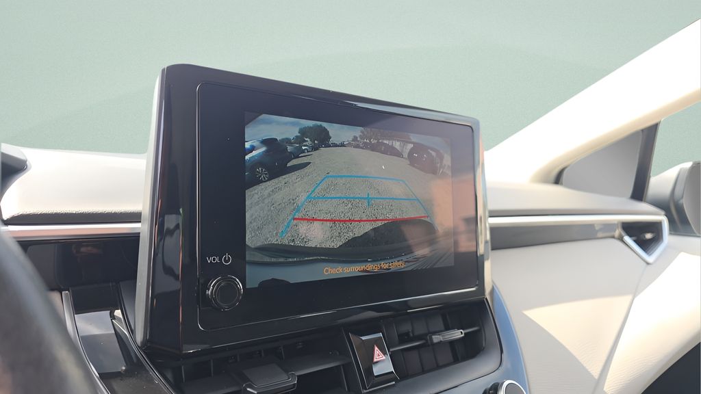 Used 2024  Toyota LE image 18