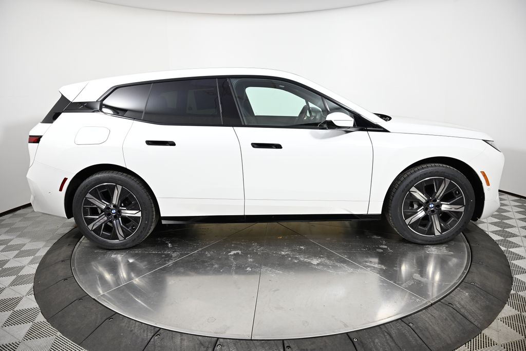 Thumbnail: 2026 BMW iX - 6