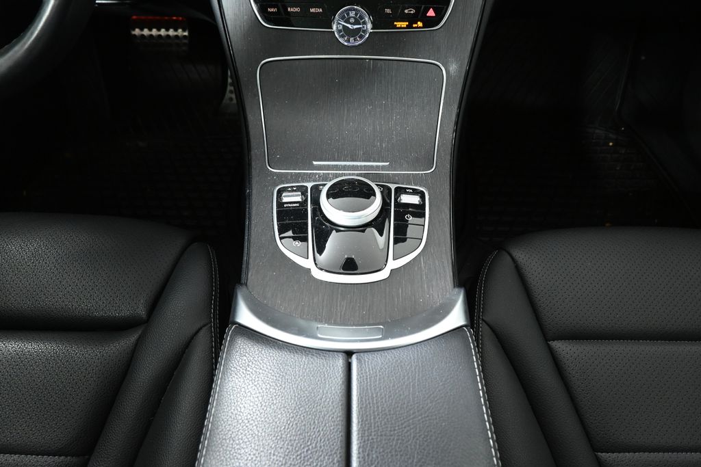 Thumbnail: 2020 Mercedes-Benz C-Class - 23