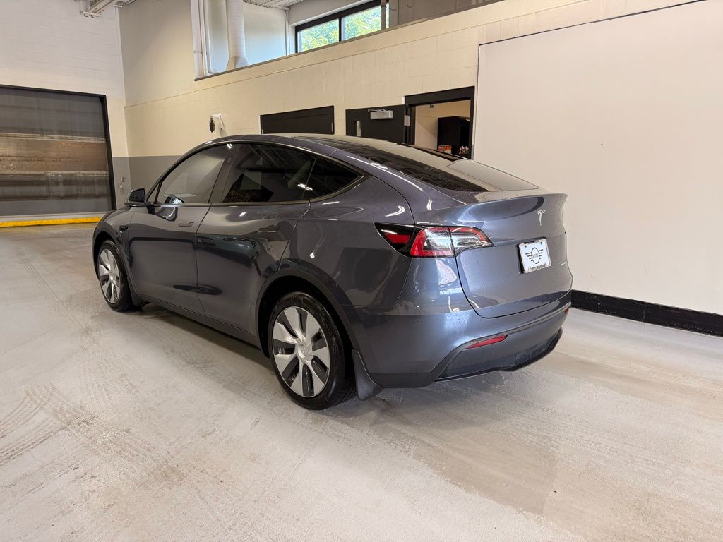 2023 Tesla Model Y Long Range 3