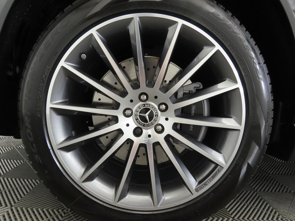 Thumbnail: 2026 Mercedes-Benz GLE - 30