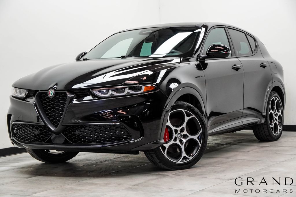 Alfa Black 2024 Alfa Romeo Tonale Veloce AWD SUV / Crossover All-Wheel Drive 6-Speed Automatic