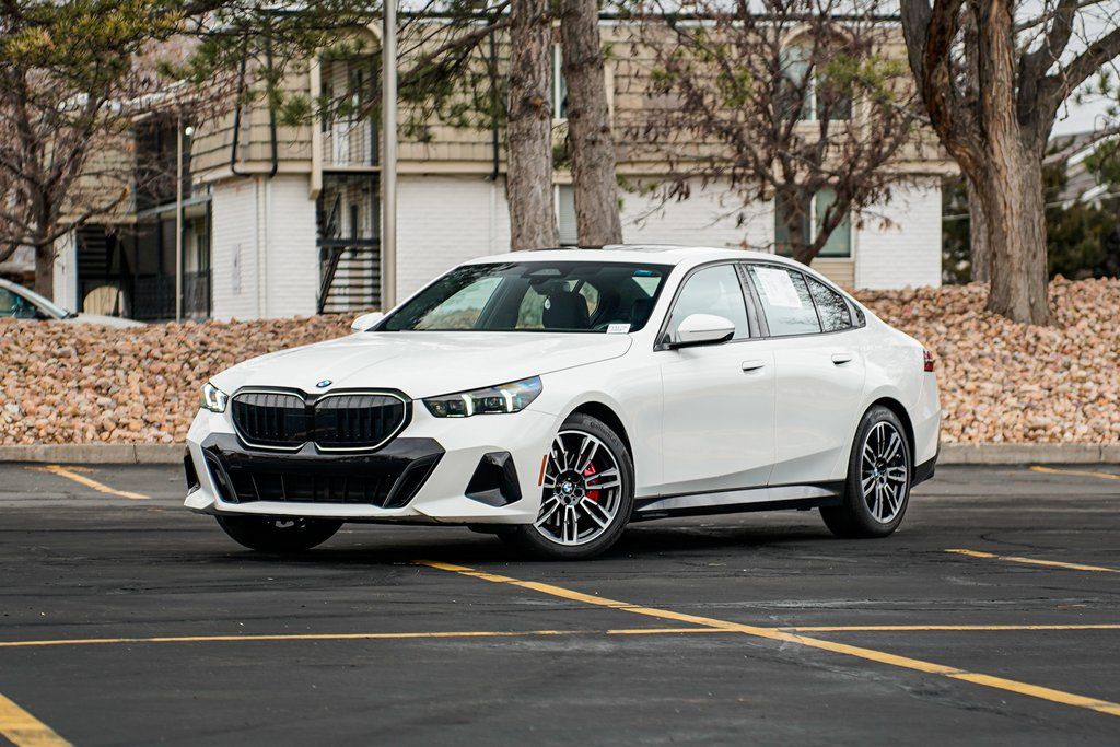 2025 BMW 5 Series 530i xDrive