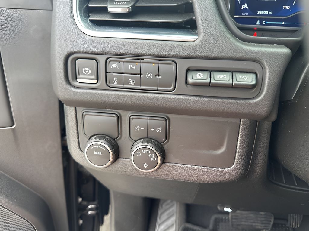 Used Car 2023 Chevrolet Suburban  Premier For Sale Under $60,000 In Austin, Texas