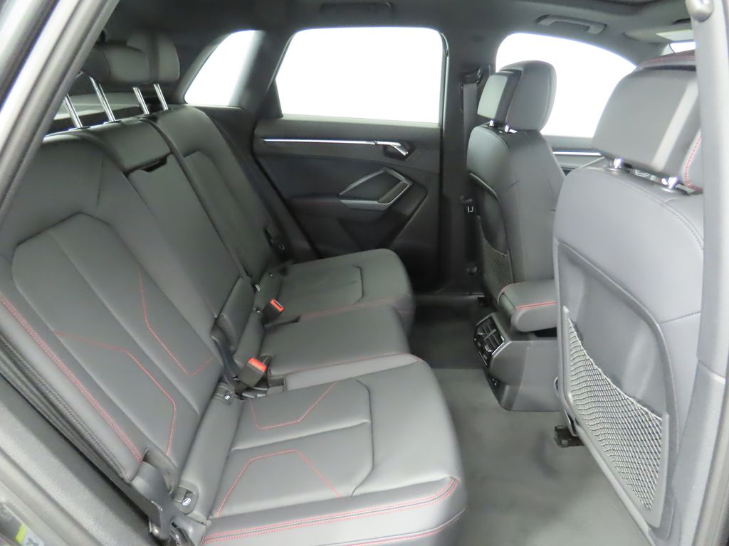 2025 Audi Q3  22