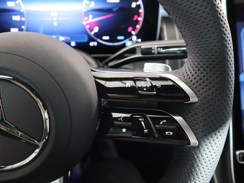 Thumbnail: 2026 Mercedes-Benz GLC - 13