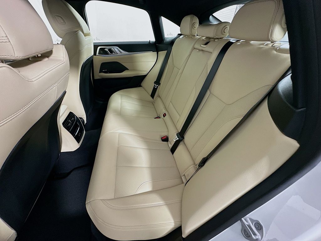 2025 BMW i4 eDrive40 17