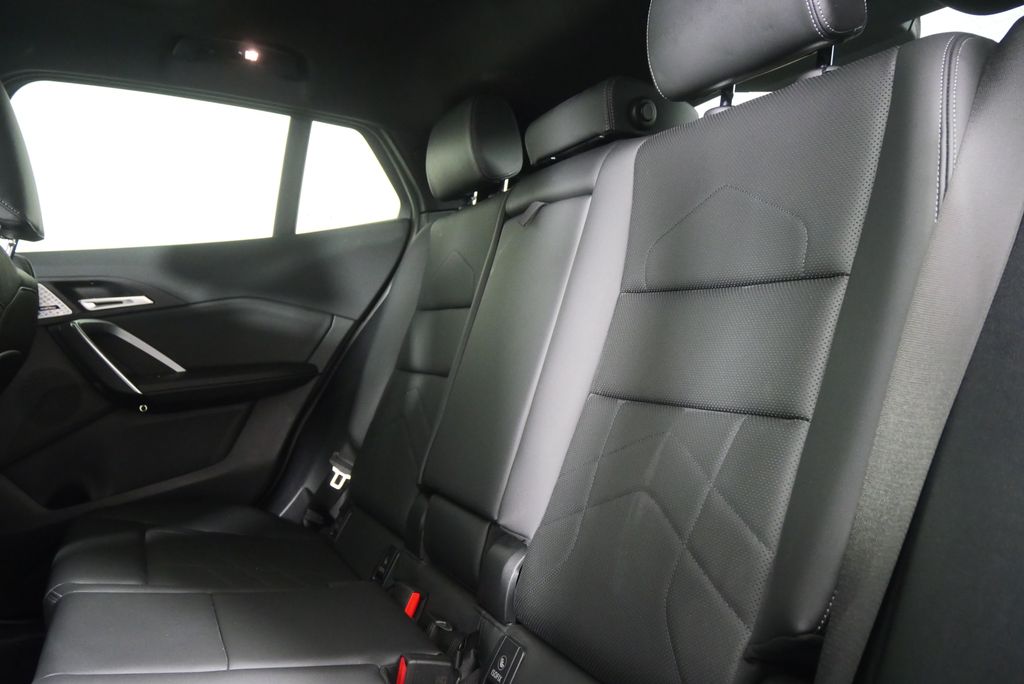 Thumbnail: 2025 BMW X2 - 13