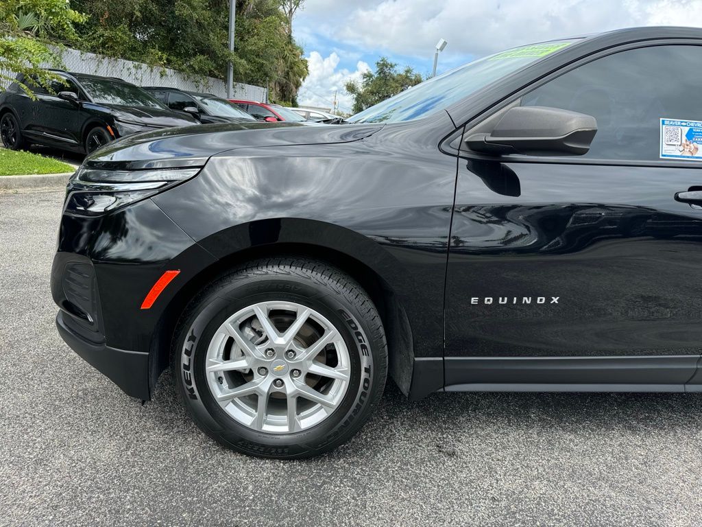 2022 Chevrolet Equinox LS 11