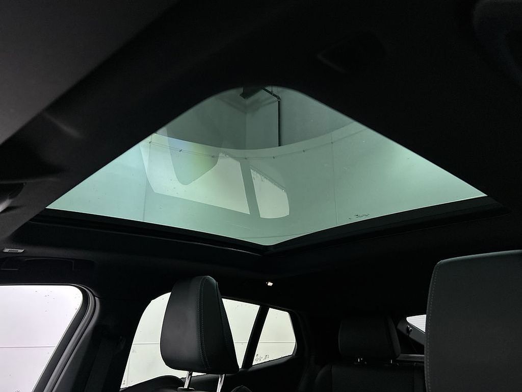 Thumbnail: 2025 BMW X2 - 20