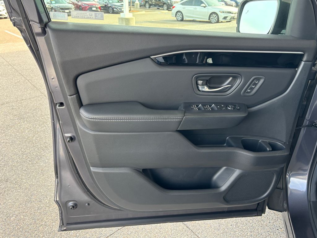 Thumbnail: 2024 Honda Pilot - 27