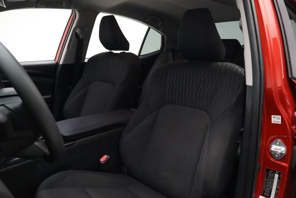 Thumbnail: 2025 Toyota Camry - 13