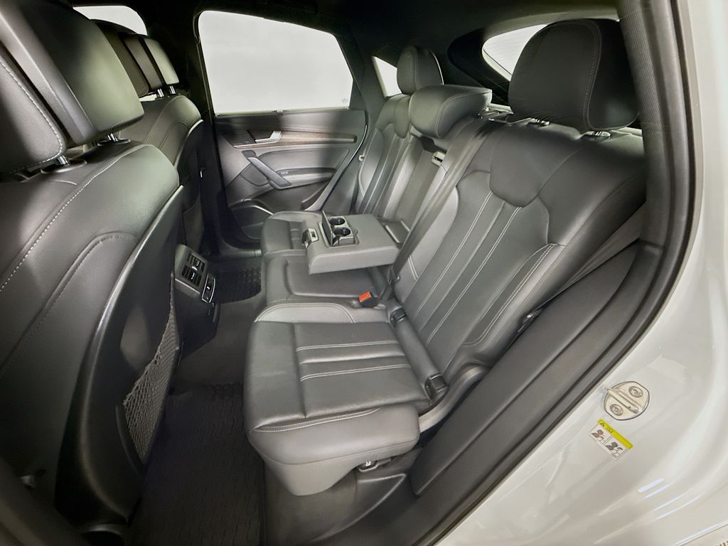 Thumbnail: 2022 Audi Q5 - 26