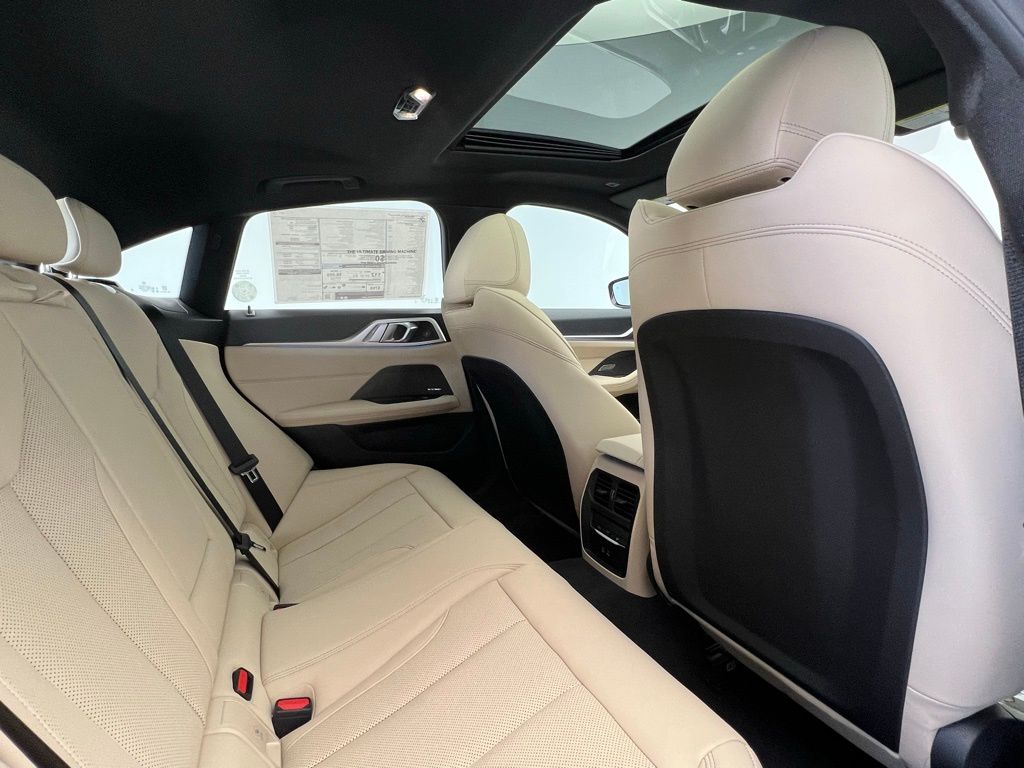2025 BMW i4 eDrive40 9