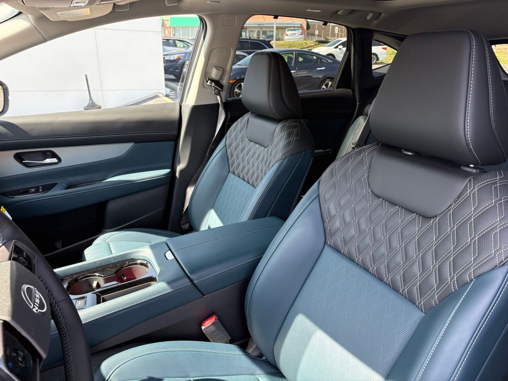 2025 Nissan Murano Platinum