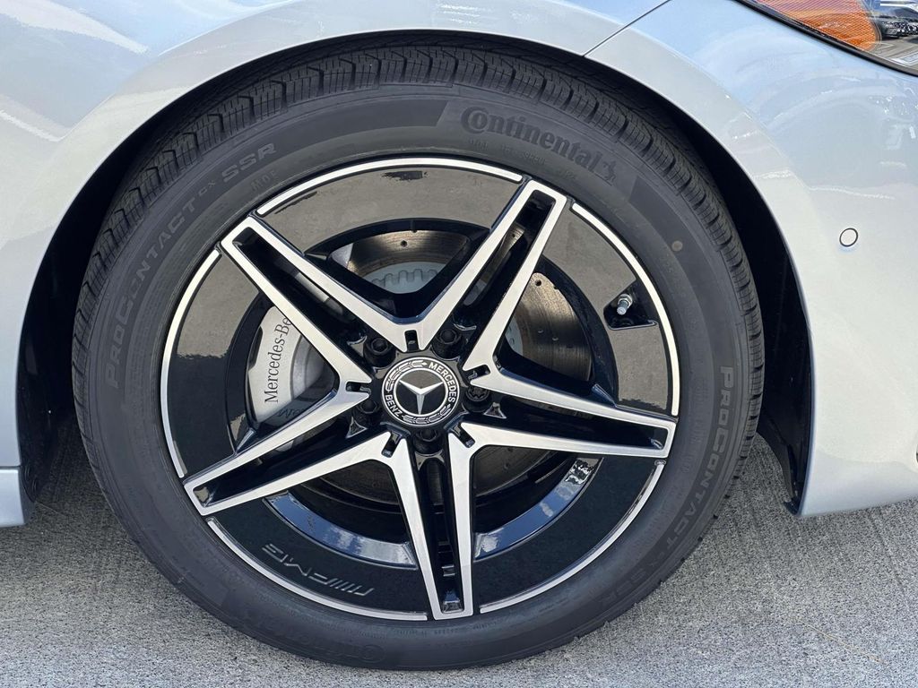 Thumbnail: 2025 Mercedes-Benz C-Class - 7