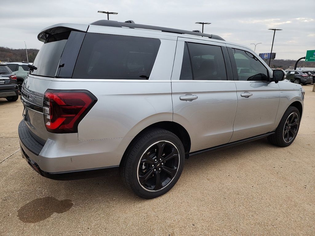 2024 Ford Expedition Limited photo