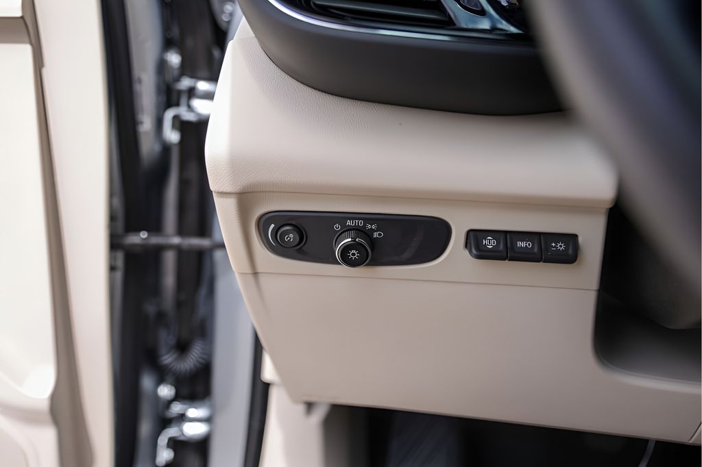 Used Car 2023 Buick Envision  Avenir For Sale Under $35,000 In Austin, Texas