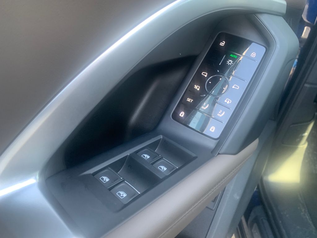 Thumbnail: 2025 Audi Q5 - 6