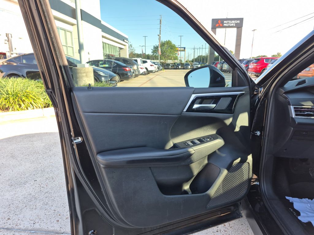 2023 Mitsubishi Outlander SE Black Edition Black at North Houston Mitsubishi