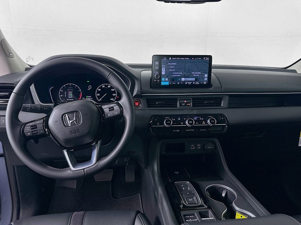 2025 Honda Pilot Touring 19