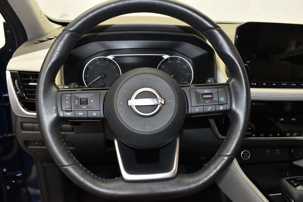 2022 Nissan Rogue SL 17