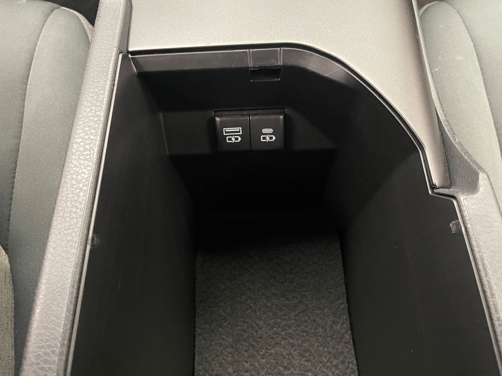 Thumbnail: 2024 Toyota Camry - 30