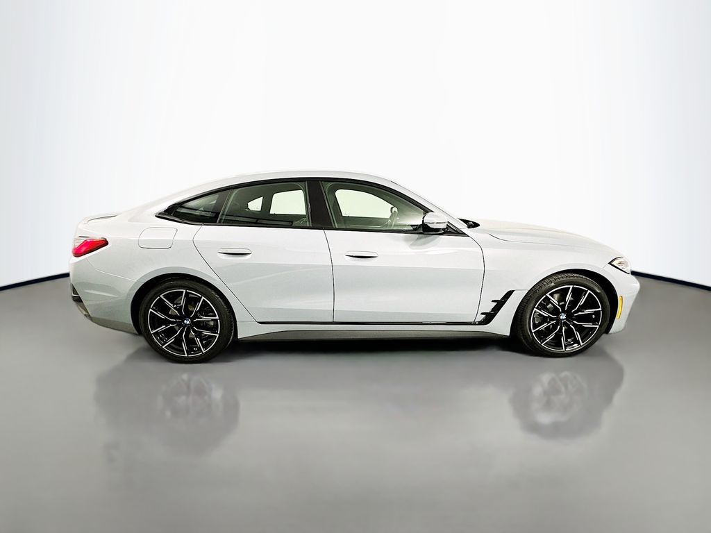 Thumbnail: 2023 BMW 4 Series - 4
