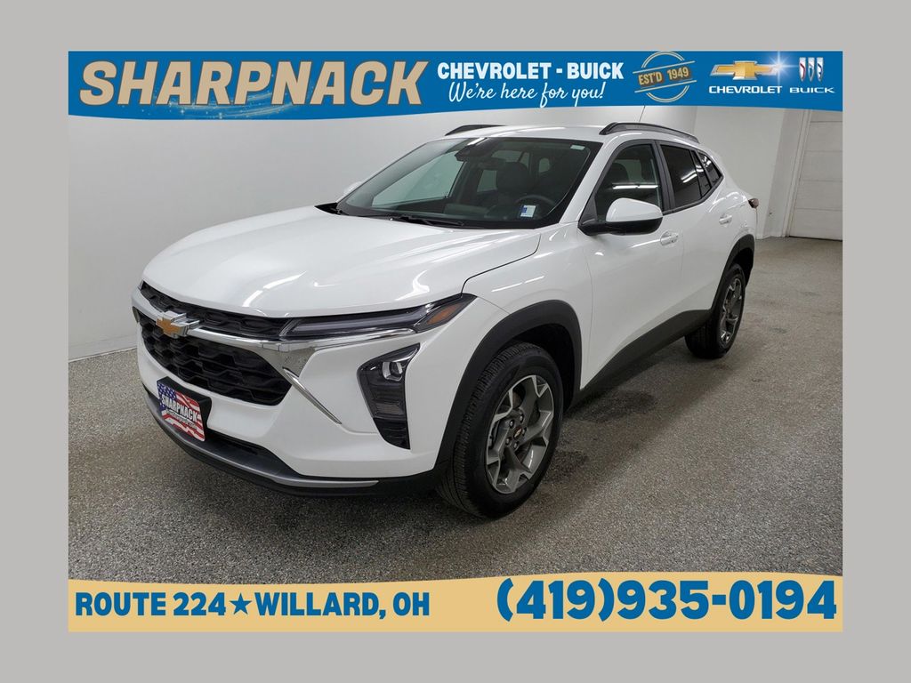 Summit White 2025 Chevrolet Trax SUV / Crossover Front-Wheel Drive 6-Speed Automatic
