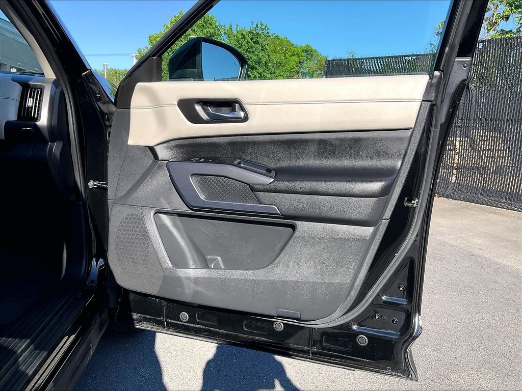 2023 Nissan Pathfinder — photo 12