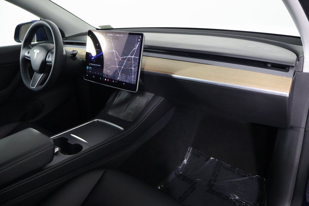 Thumbnail: 2022 Tesla Model Y - 9