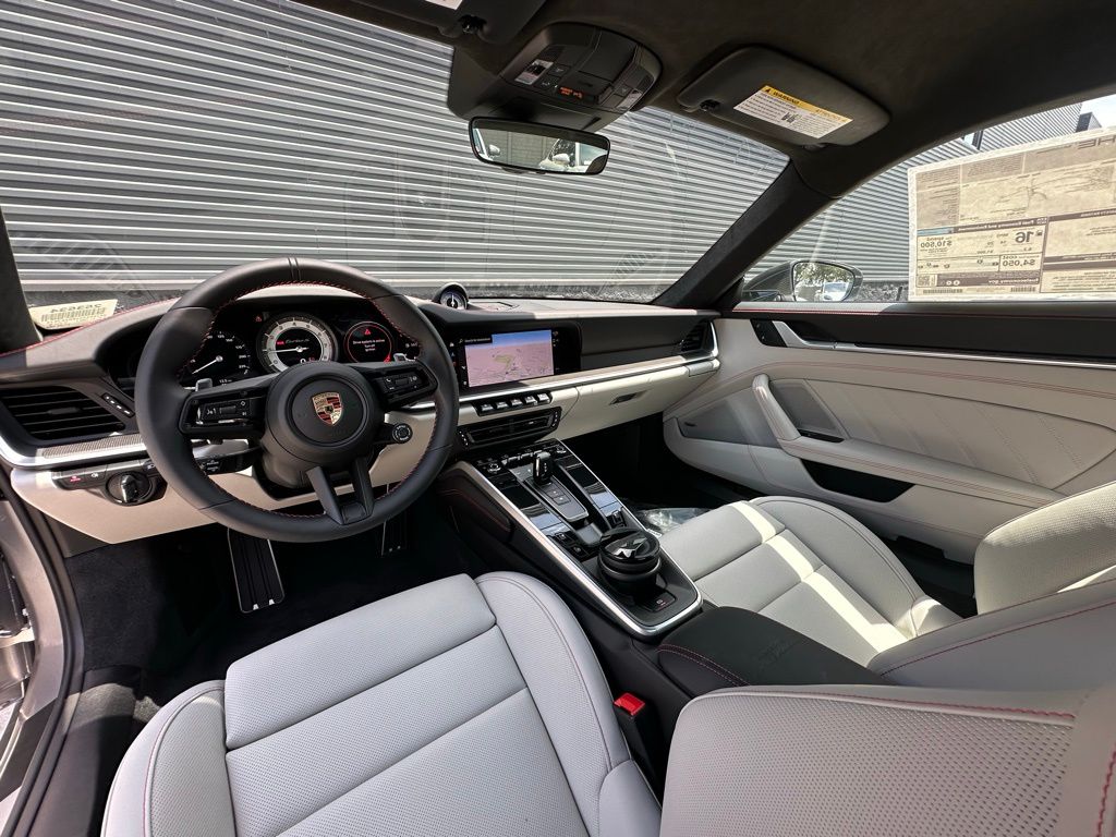 Thumbnail: 2024 Porsche 911 - 25