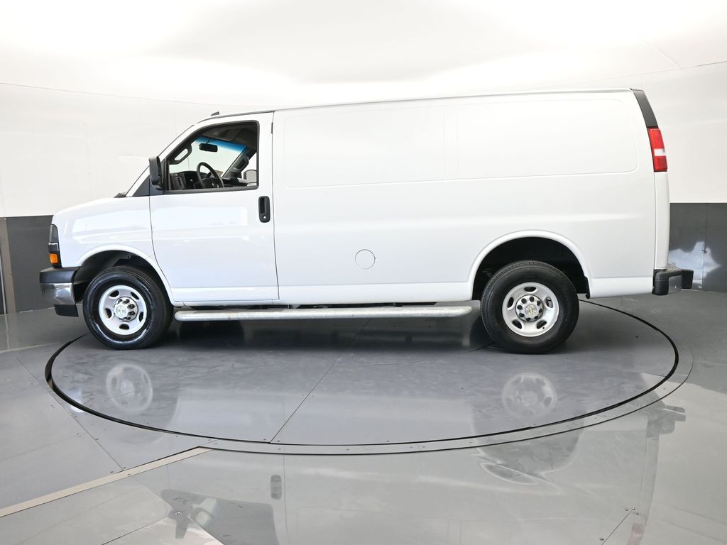 Used 2024 Summit White Chevrolet Work Van image 3