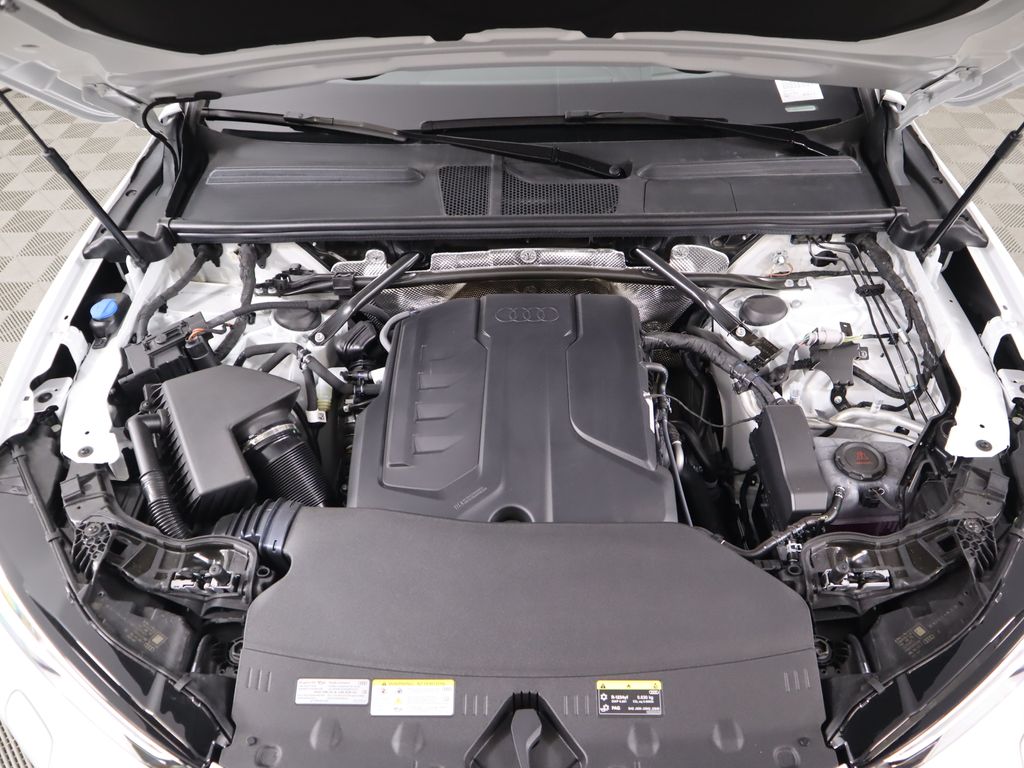 Thumbnail: 2025 Audi Q5 - 31