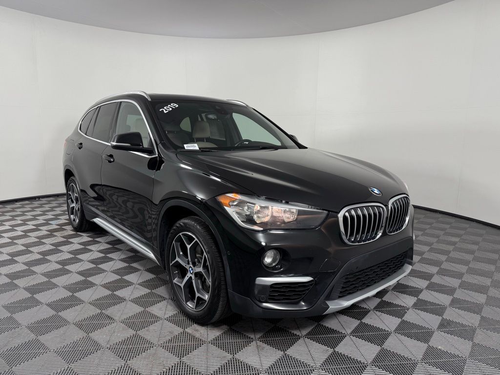 Thumbnail: 2019 BMW X1 - 3